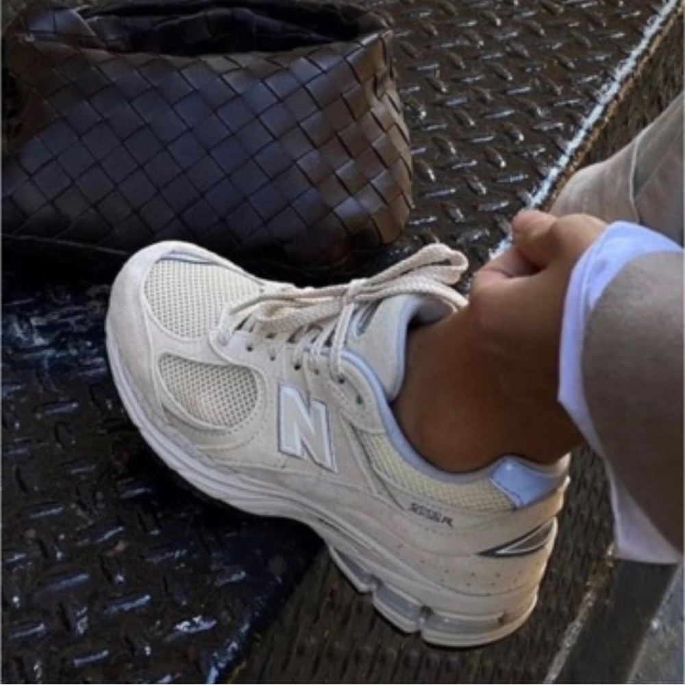 New balance 2002r shoes